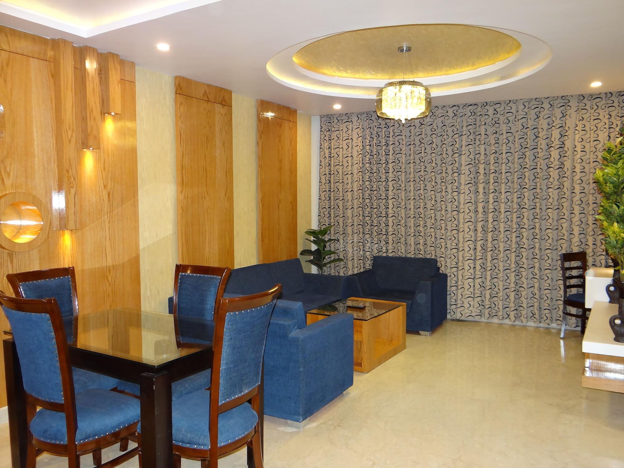 Hotel Tridev Váránaszi Kültér fotó