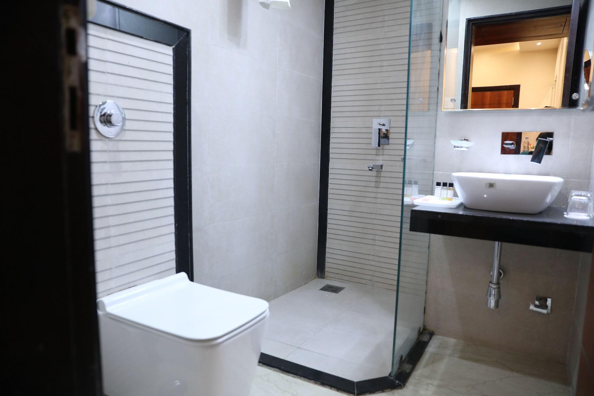 Hotel Tridev Váránaszi Kültér fotó